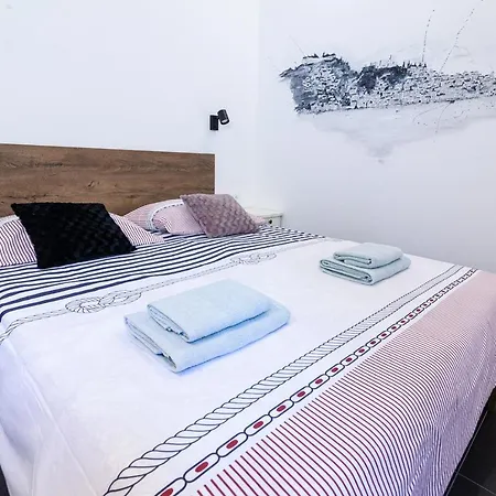 Holiday home Andriana House *