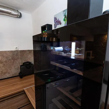 Andriana House *