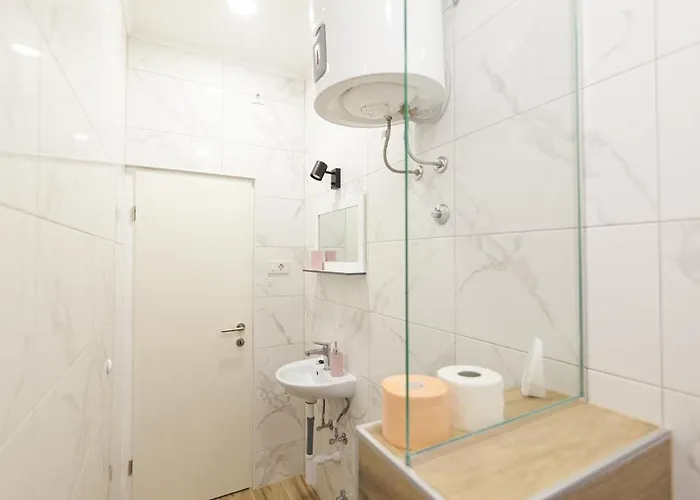 Andriana House Vikendica *